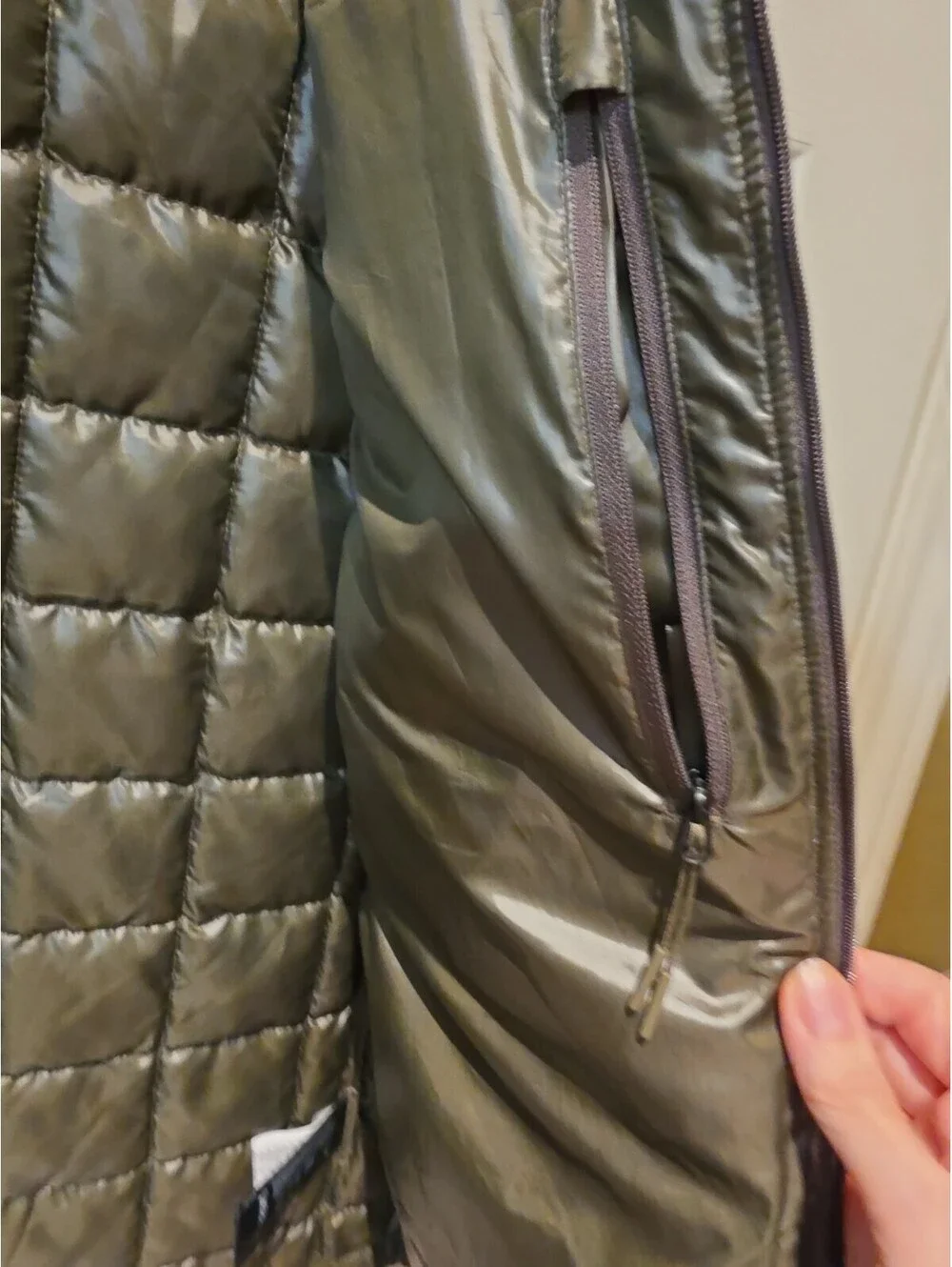 The North Face Men’s ThermoBall Eco Vest Olive Green Medium Insulated